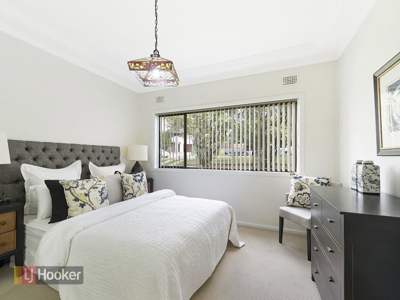 5 Portia Road, Toongabbie NSW 2146