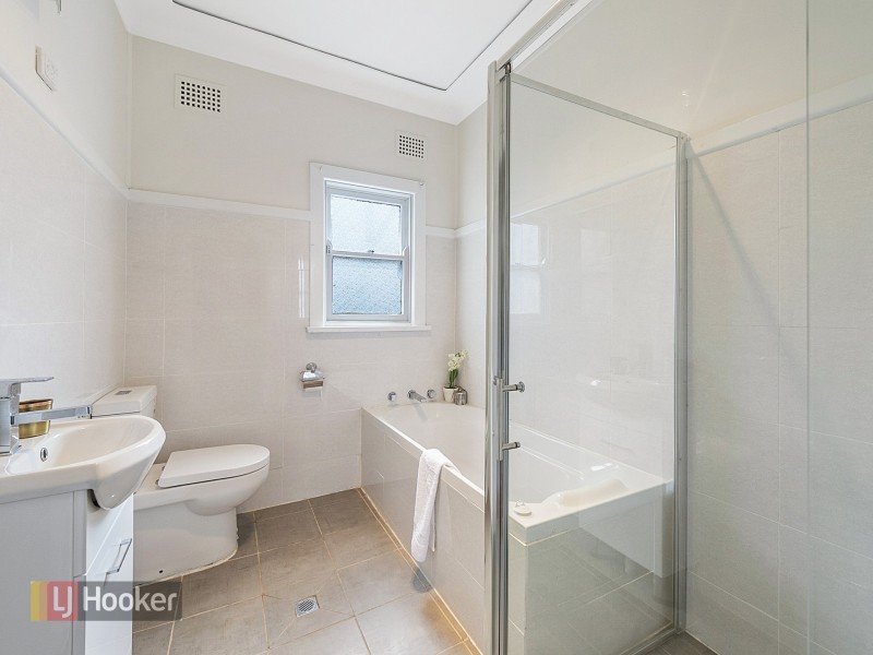 5 Portia Road, Toongabbie NSW 2146