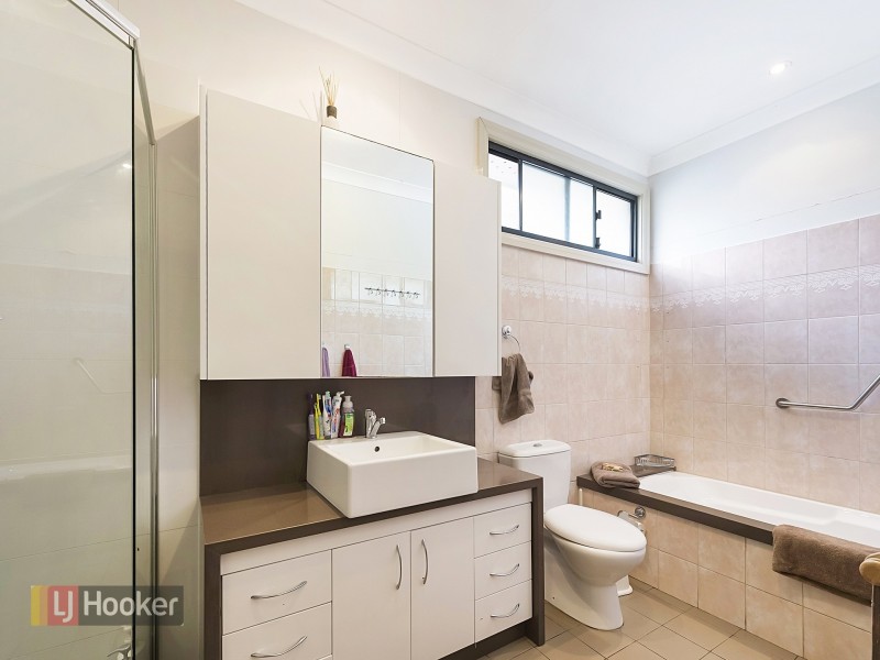 8 Oklahoma Avenue, Toongabbie NSW 2146