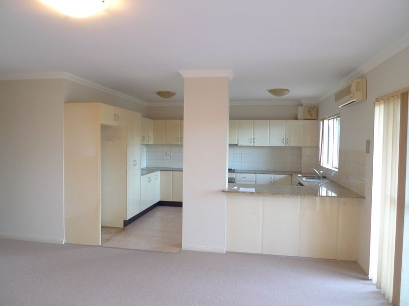 6/25 Portico Parade, Toongabbie NSW 2146