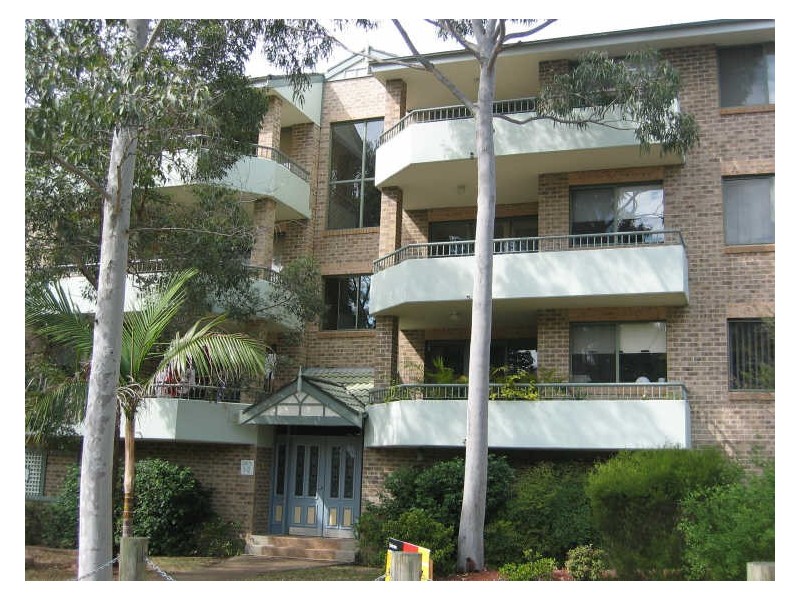 11/237-239 Targo Road, Toongabbie NSW 2146