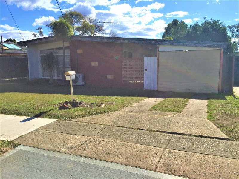 71 Bulli Road, Toongabbie NSW 2146