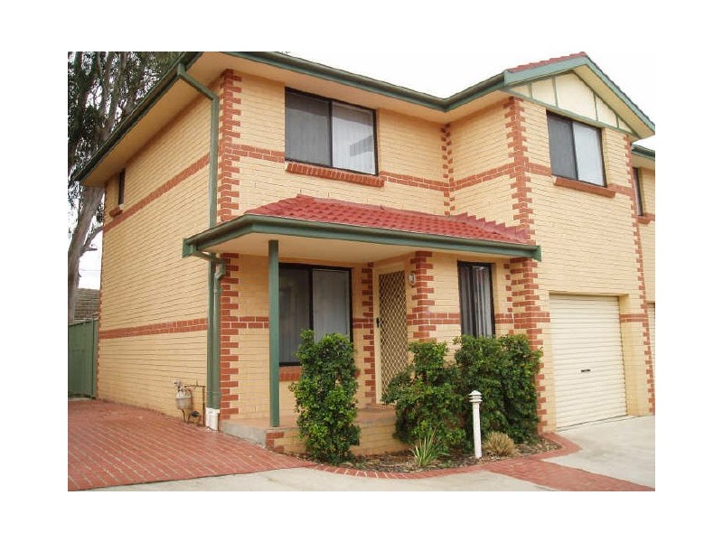9/9-13 Valeria St, Toongabbie NSW 2146