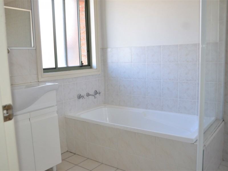 1/17-19 Metella Road, Toongabbie NSW 2146