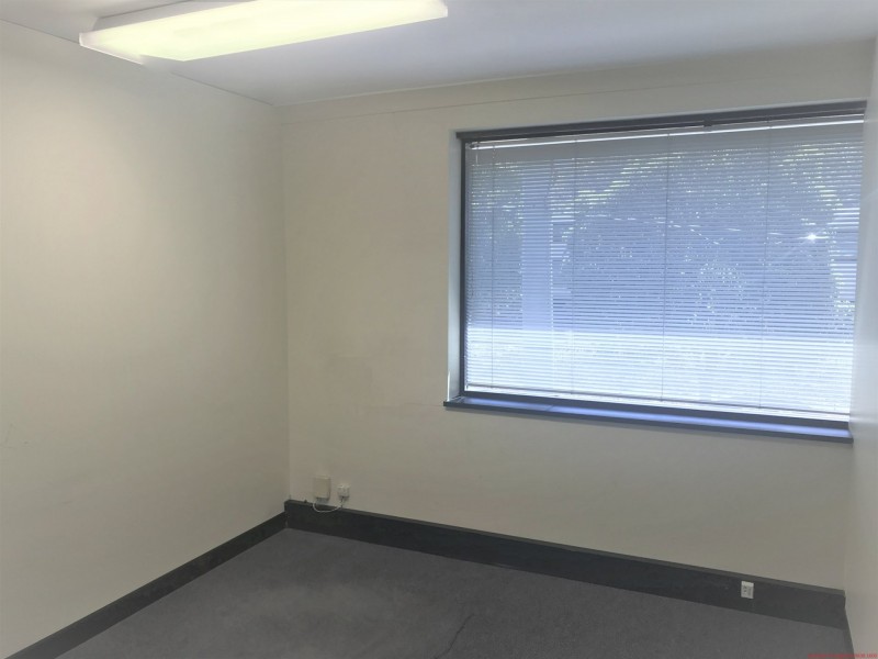 2 27 – 30 Portico Parade, Toongabbie NSW 2146