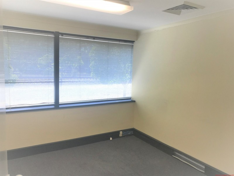 2 27 – 30 Portico Parade, Toongabbie NSW 2146