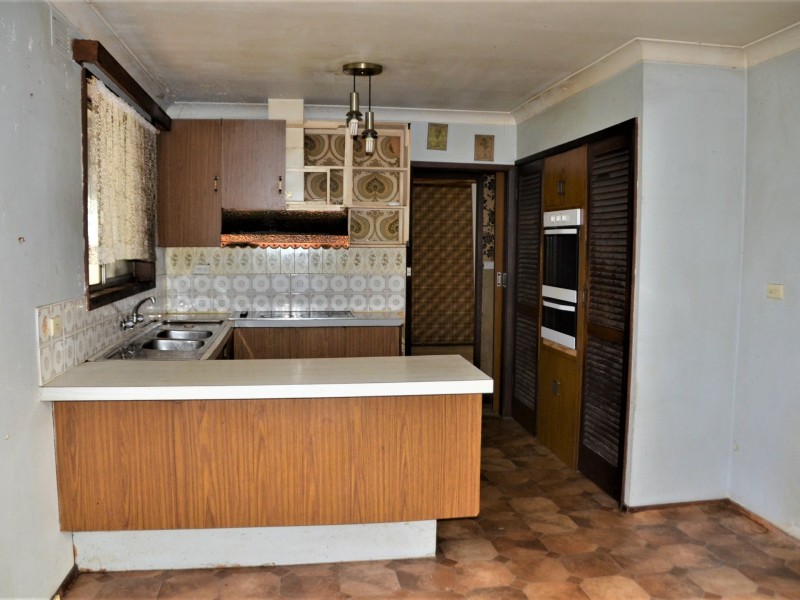 25 Oramzi Road, Girraween NSW 2145