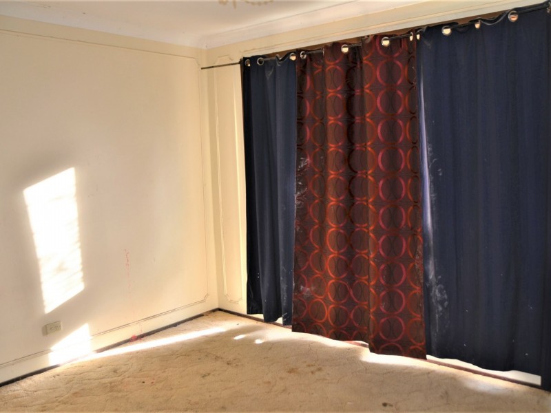 25 Oramzi Road, Girraween NSW 2145