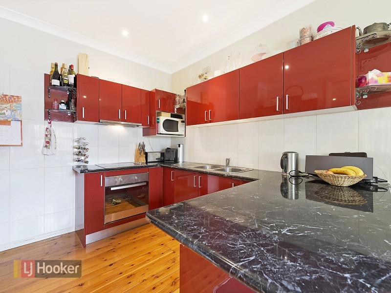 8 Oklahoma Avenue, Toongabbie NSW 2146