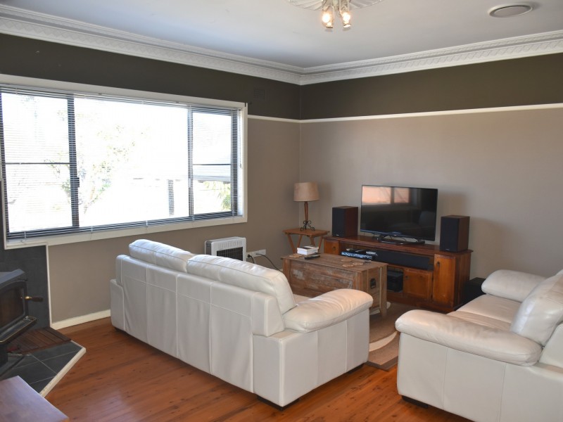 9 Marcia Street, Toongabbie NSW 2146