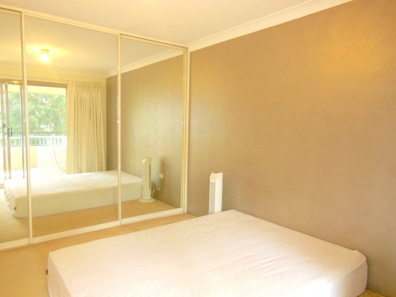 24/235 Targo Road, Toongabbie NSW 2146