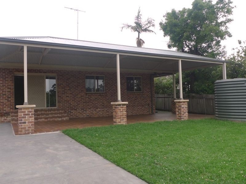 74 Oramzi Road, Girraween NSW 2145