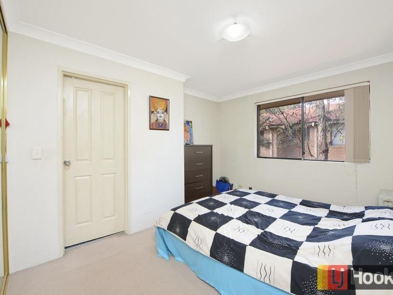 4/249 Targo Road, Toongabbie NSW 2146