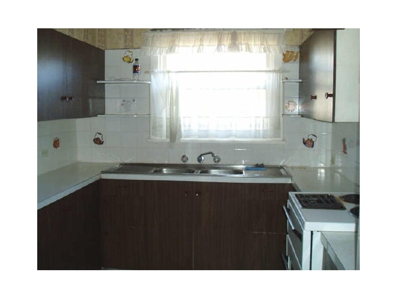 1 Budgeree Road, Toongabbie NSW 2146