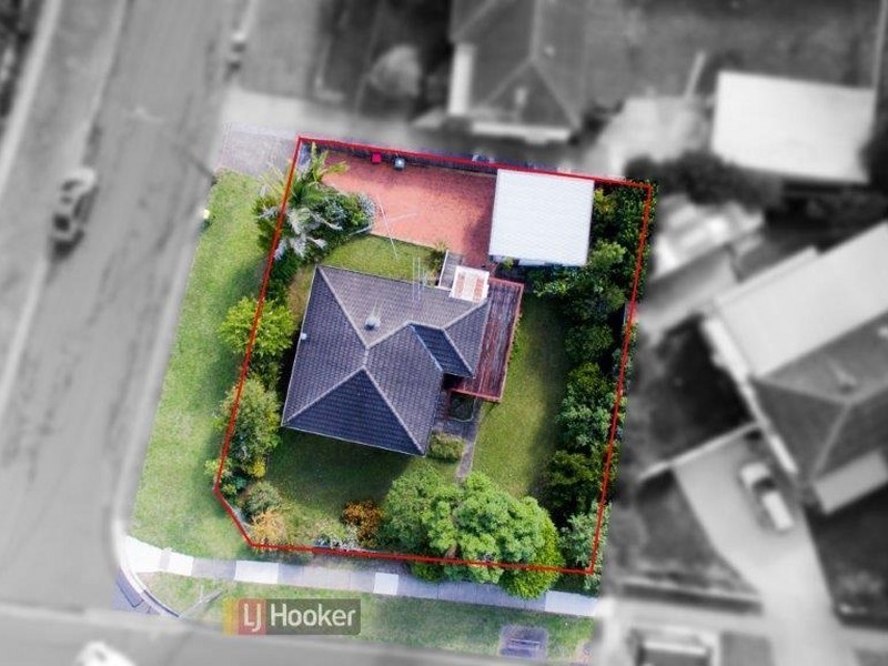 3 Burrabogee Road, Old Toongabbie NSW 2146