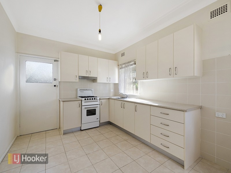 3 Burrabogee Road, Old Toongabbie NSW 2146