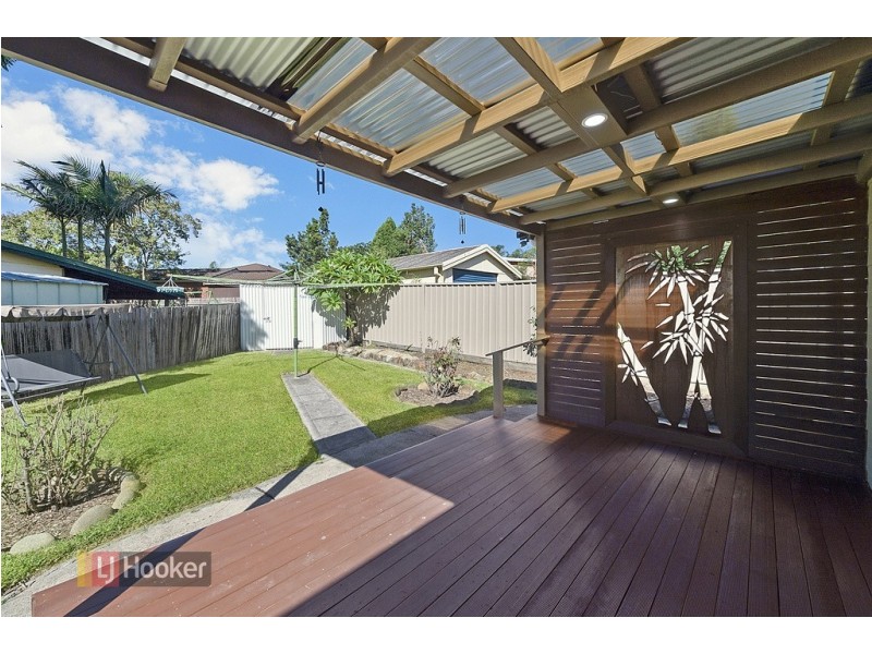 11 Valencia Crescent, Toongabbie NSW 2146