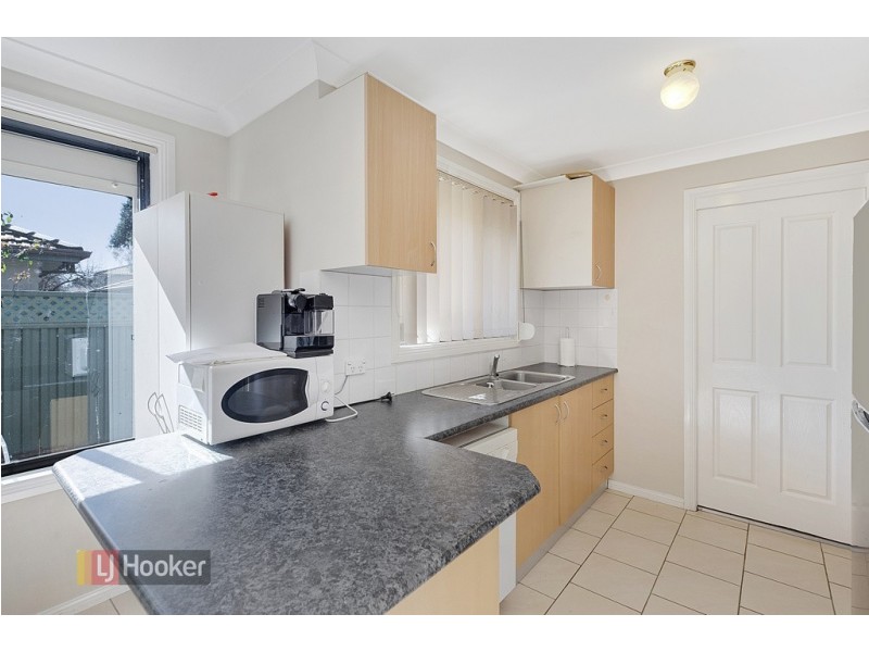 Villa 4/6 Dallas Place, Toongabbie NSW 2146