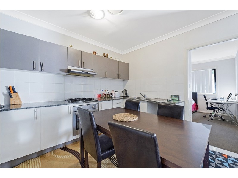 2/119 Toongabbie Road, Toongabbie NSW 2146