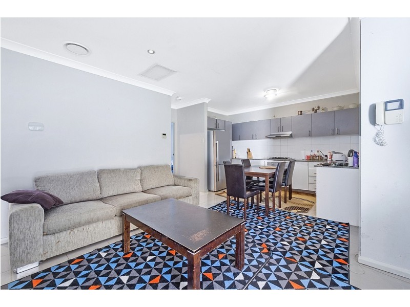 2/119 Toongabbie Road, Toongabbie NSW 2146