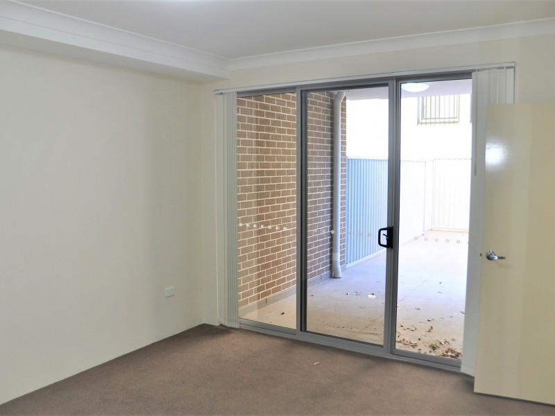 Apartment 12/2-4 Octavia Street, Toongabbie NSW 2146
