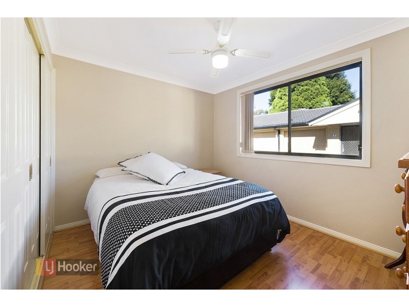 Villa 4/6 Dallas Place, Toongabbie NSW 2146