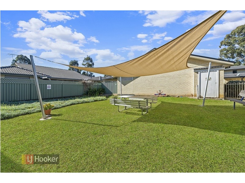 Villa 4/6 Dallas Place, Toongabbie NSW 2146