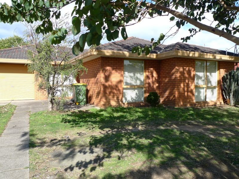 4 Station Road, Toongabbie NSW 2146