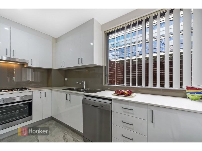 Apartment 3/3-5 Linden Street, Toongabbie NSW 2146