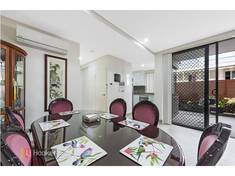 Apartment 3/3-5 Linden Street, Toongabbie NSW 2146