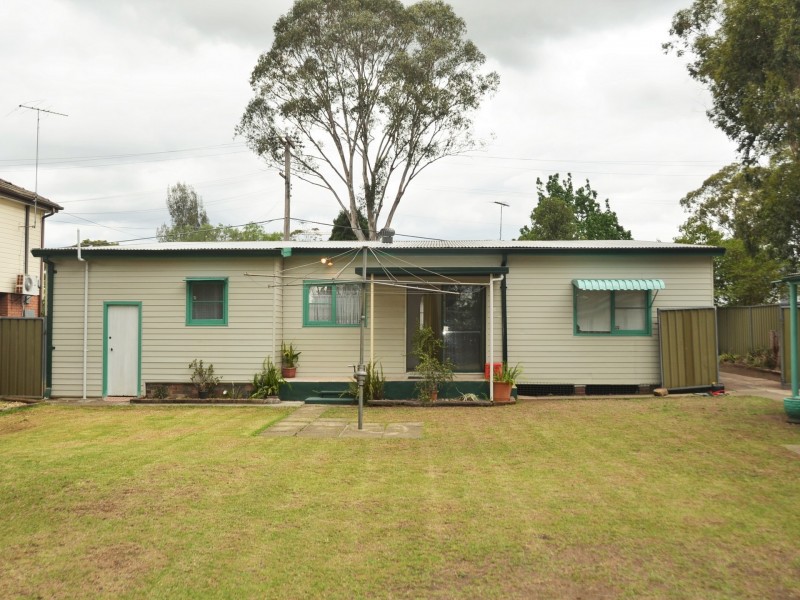 12 Octavia Street, Toongabbie NSW 2146