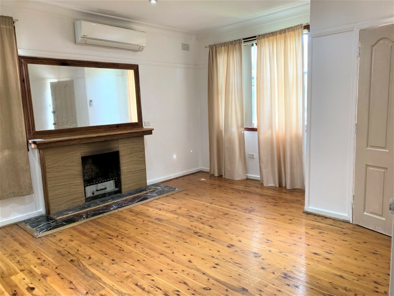 3 Ballandella Road, Toongabbie NSW 2146