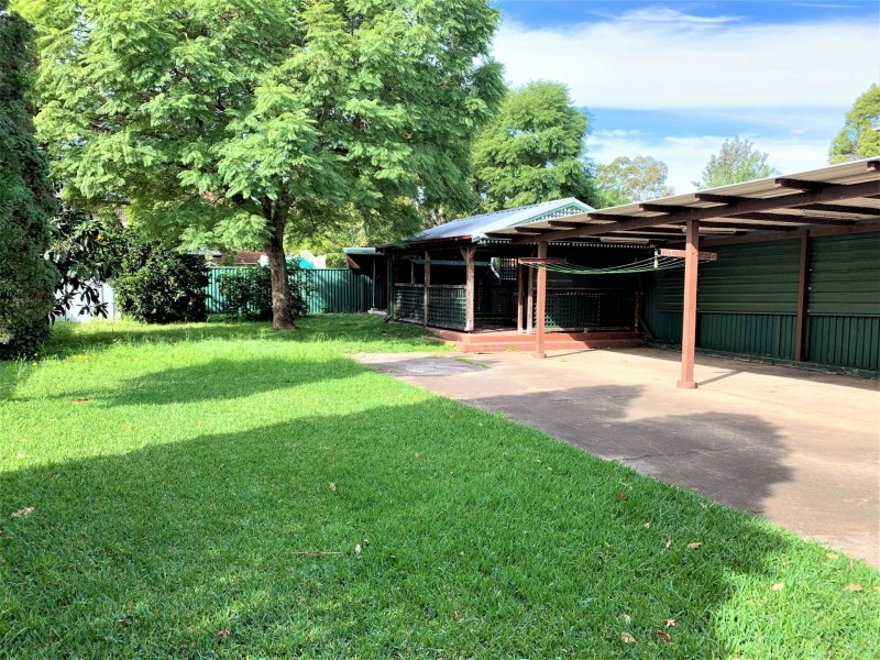 3 Ballandella Road, Toongabbie NSW 2146