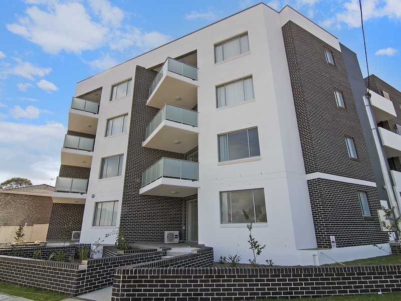 Apartment 7/1-2 Harvey Place, Toongabbie NSW 2146