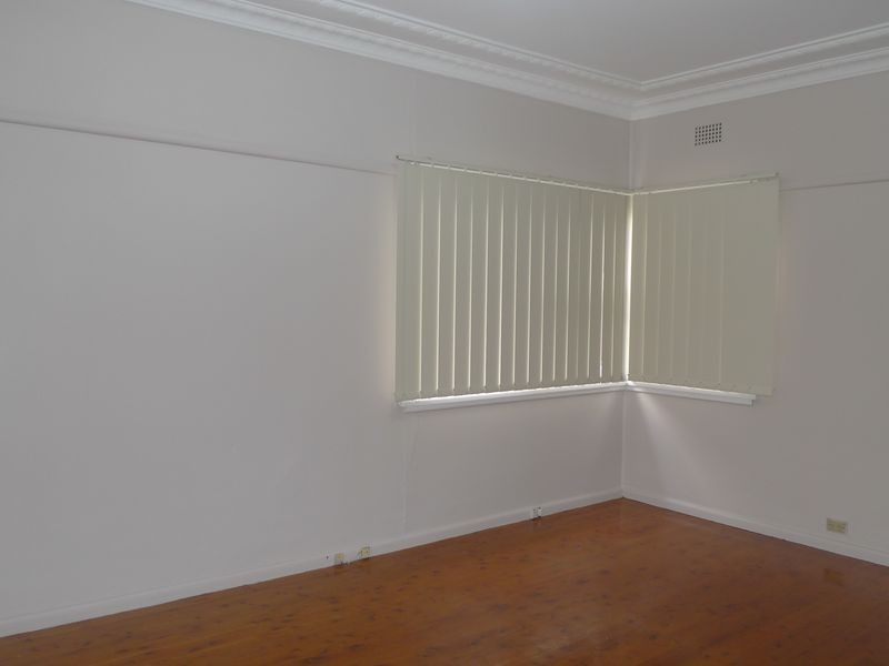 17 Junia Avenue, Toongabbie NSW 2146