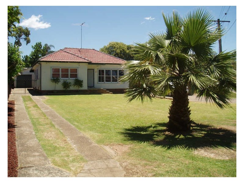 4 Union Street, Toongabbie NSW 2146