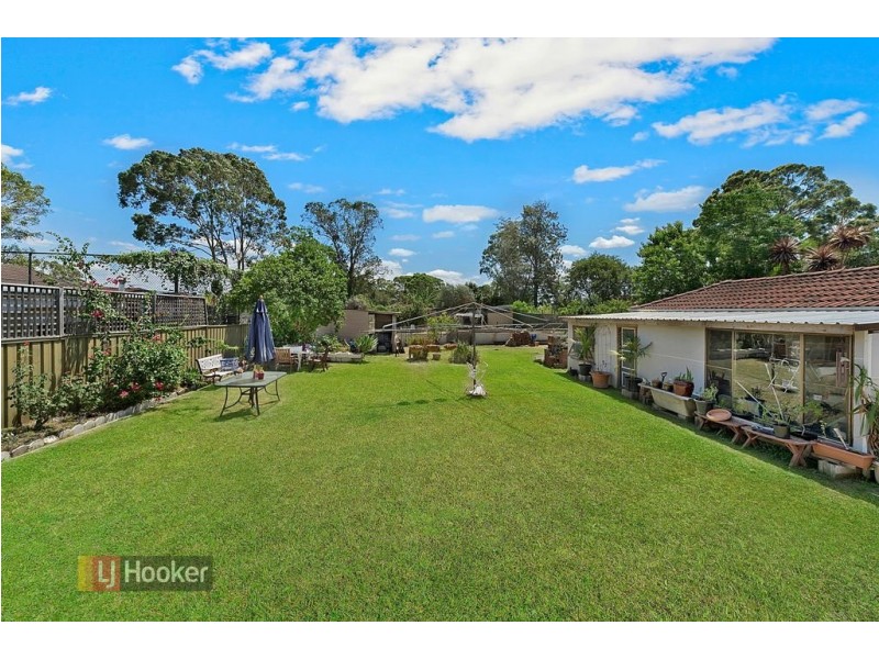 2 Ballandella Road, Toongabbie NSW 2146