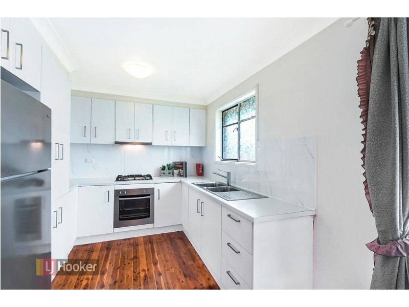 84 Ballandella Road, Toongabbie NSW 2146