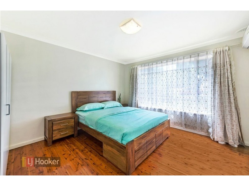 84 Ballandella Road, Toongabbie NSW 2146