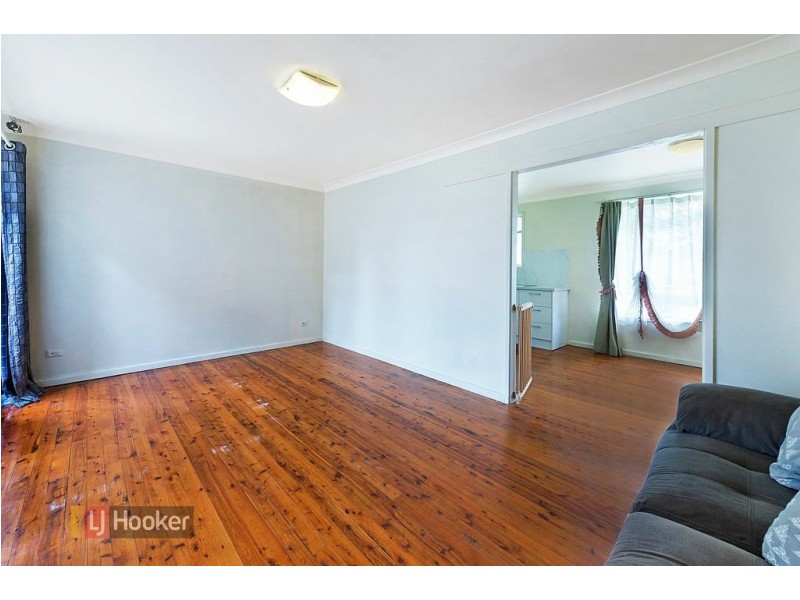 84 Ballandella Road, Toongabbie NSW 2146