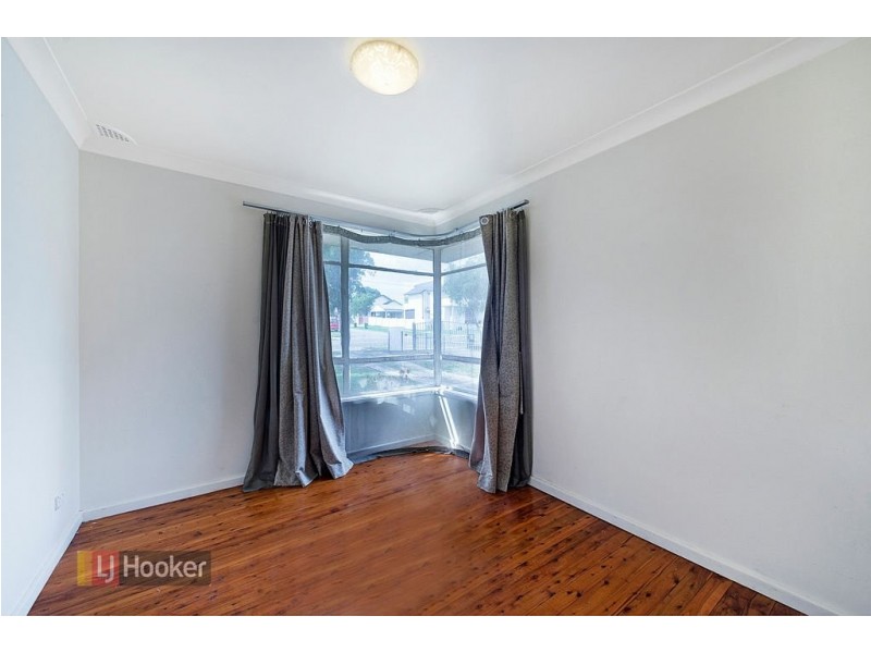 84 Ballandella Road, Toongabbie NSW 2146
