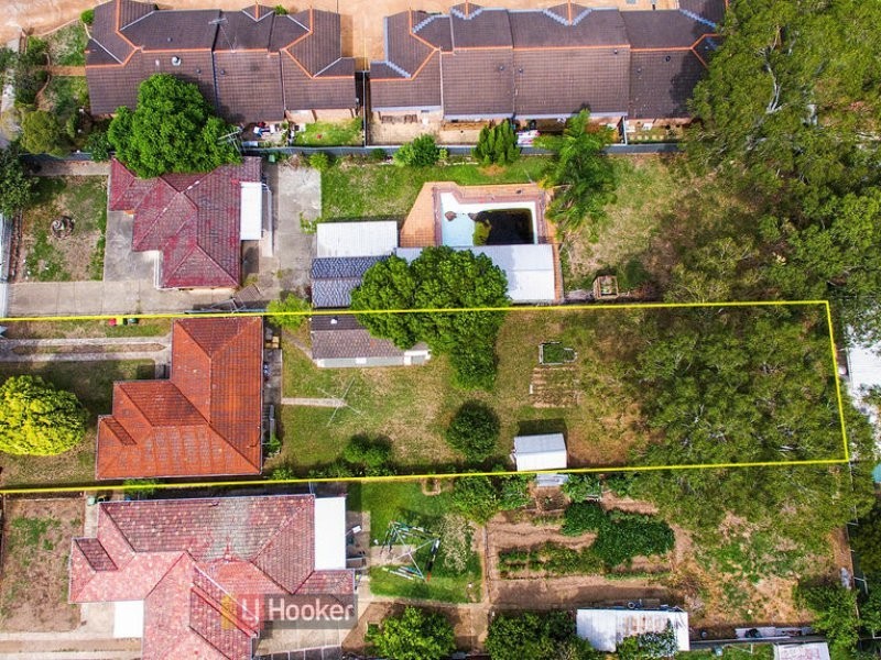 84 Ballandella Road, Toongabbie NSW 2146