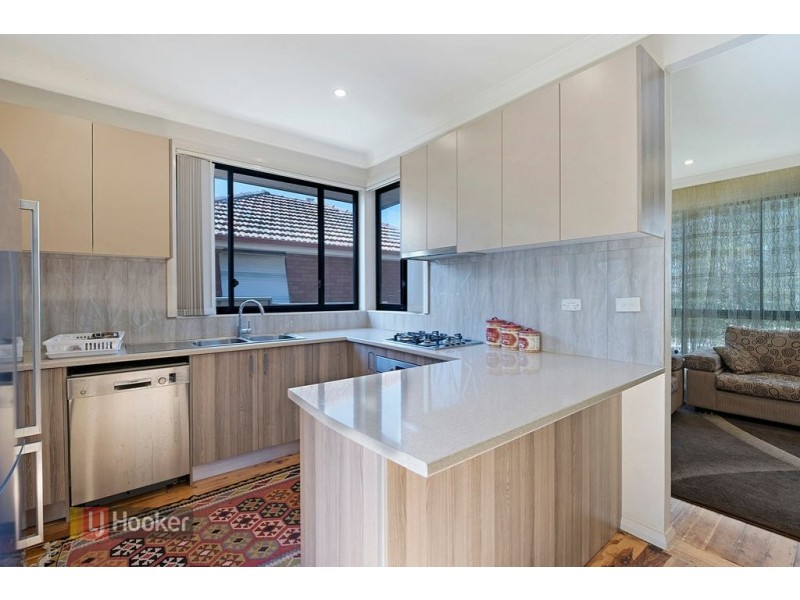 36 Athabaska Ave, Seven Hills NSW 2147