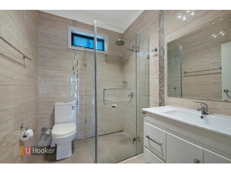 36 Athabaska Ave, Seven Hills NSW 2147