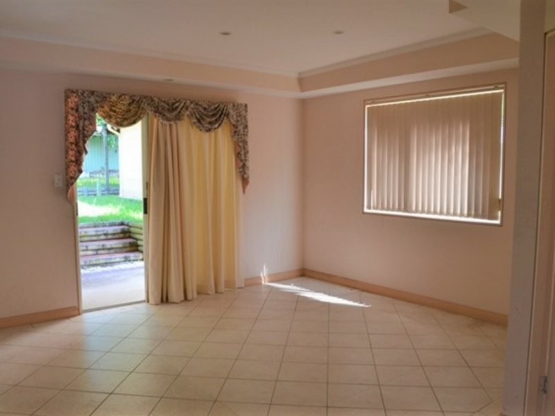 32 Marcia Street, Toongabbie NSW 2146