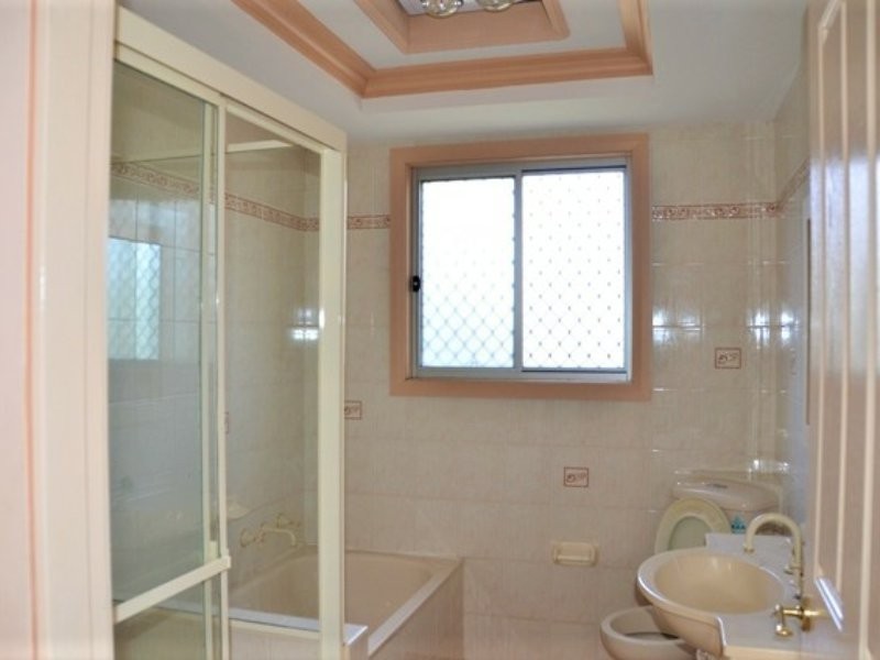 32 Marcia Street, Toongabbie NSW 2146