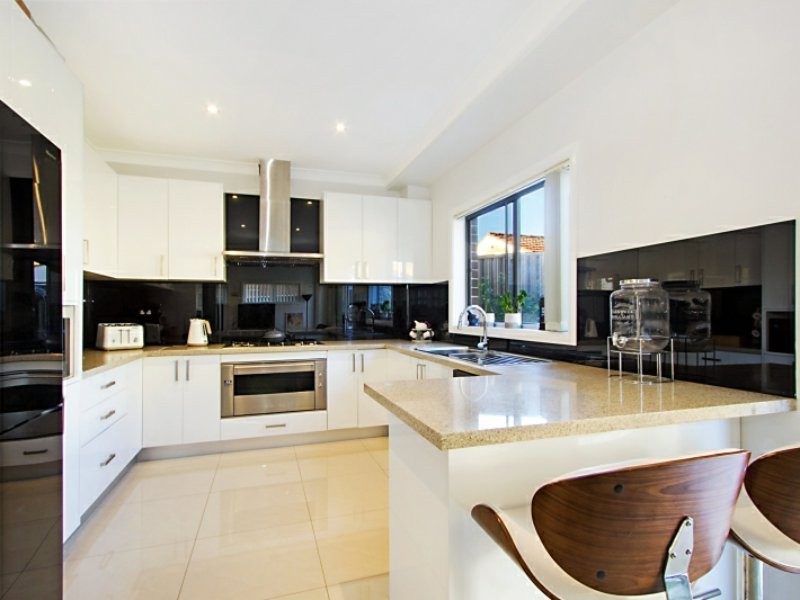 82 Toongabbie Road, Toongabbie NSW 2146