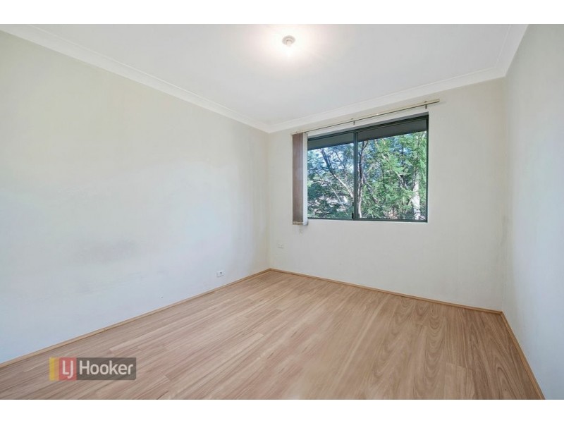 Apartment 11/237 Targo Road, Toongabbie NSW 2146
