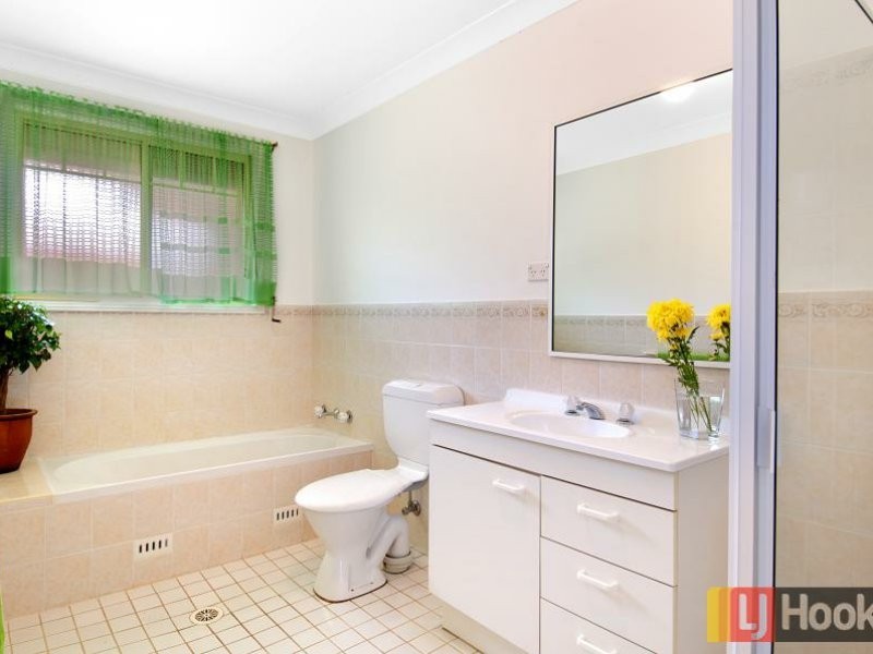 1/6-8 Girraween Road, Girraween NSW 2145