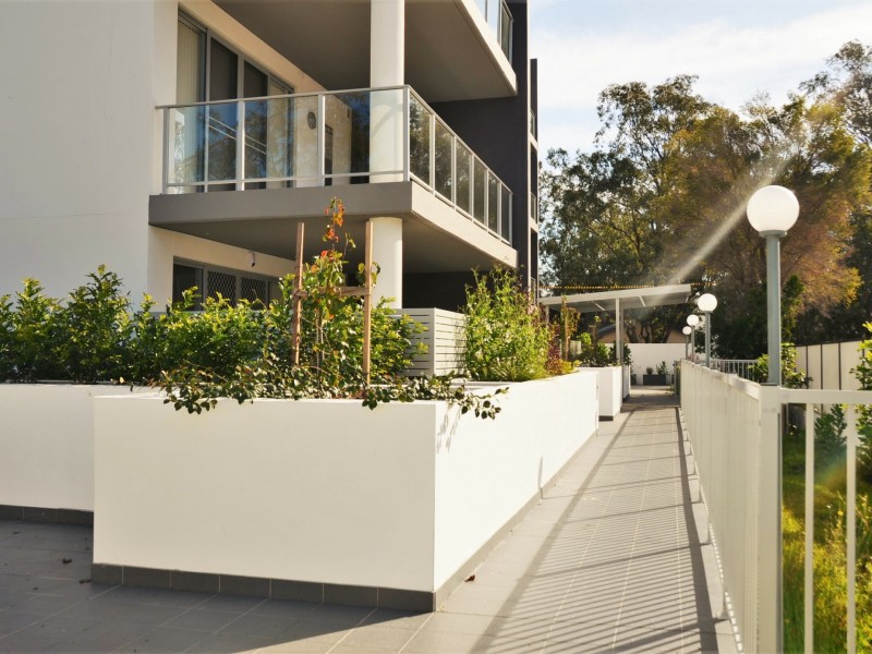 Apartment 208/11-13 Junia Avenue, Toongabbie NSW 2146